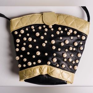 Vintage pearl crossbody